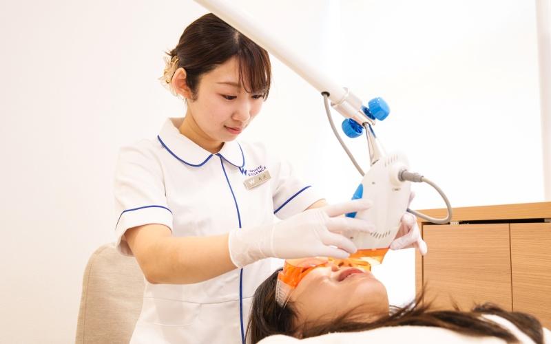 ホワイトエッセンス　新宿駅の写真