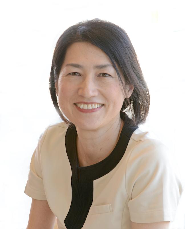 西形　晴美の写真
