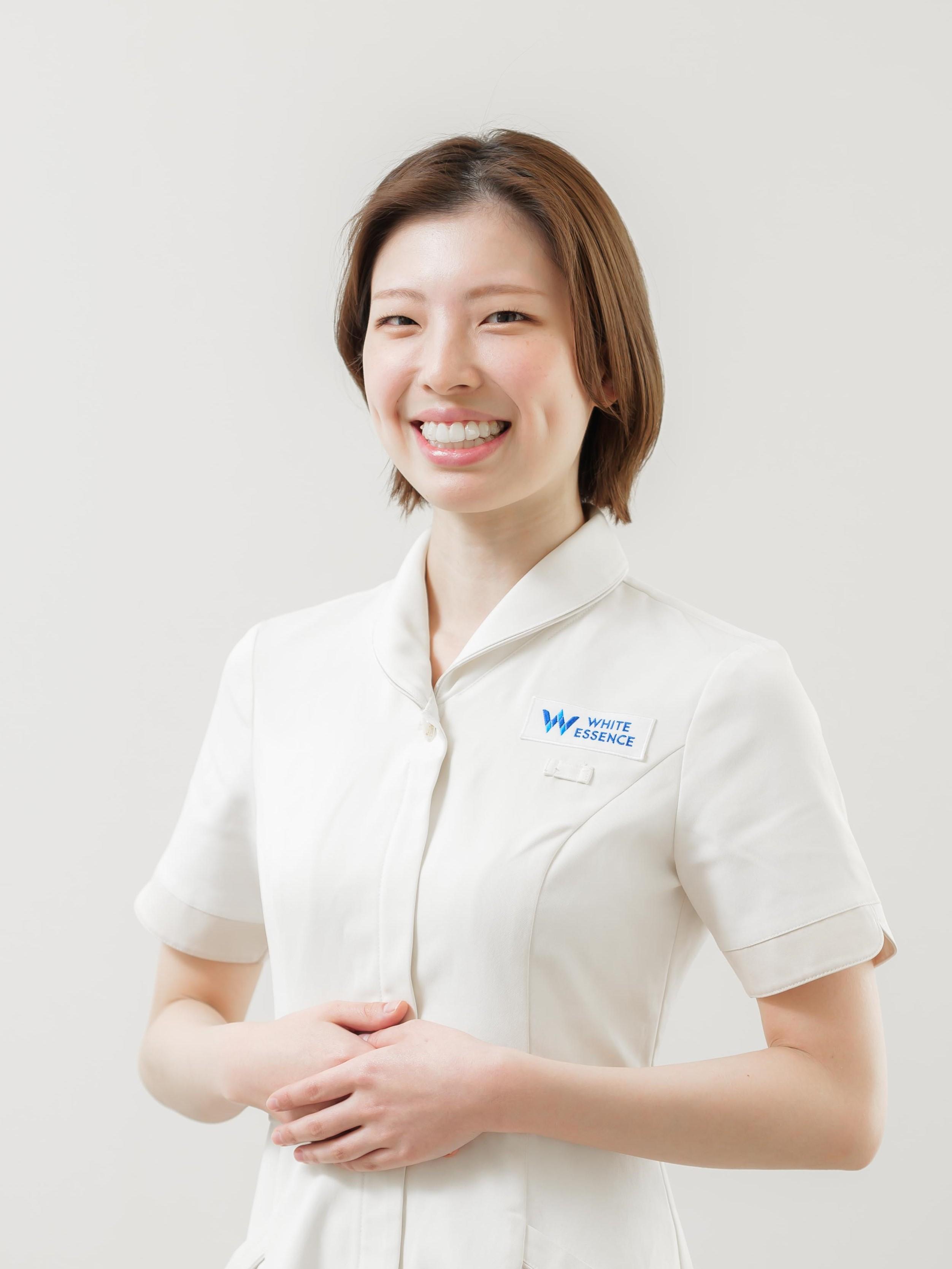 坂根　玲奈の写真