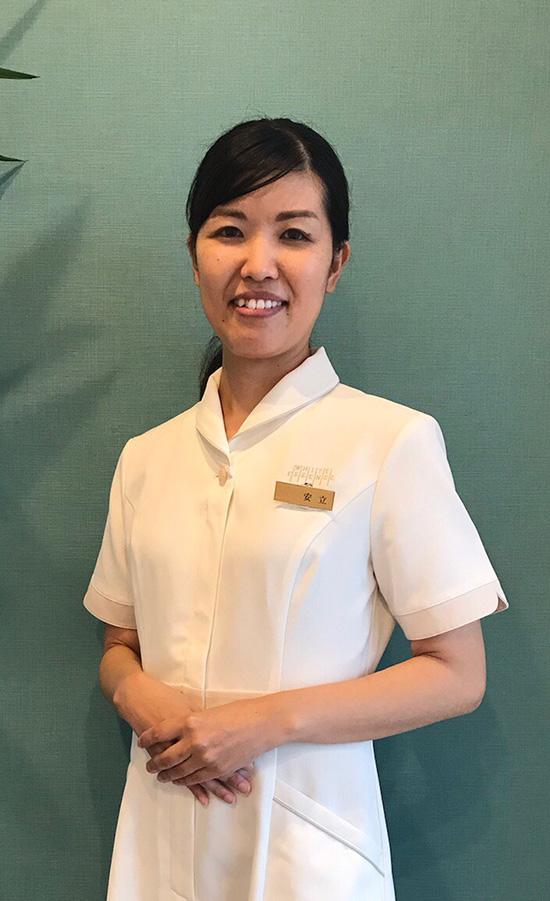安立　早織の写真