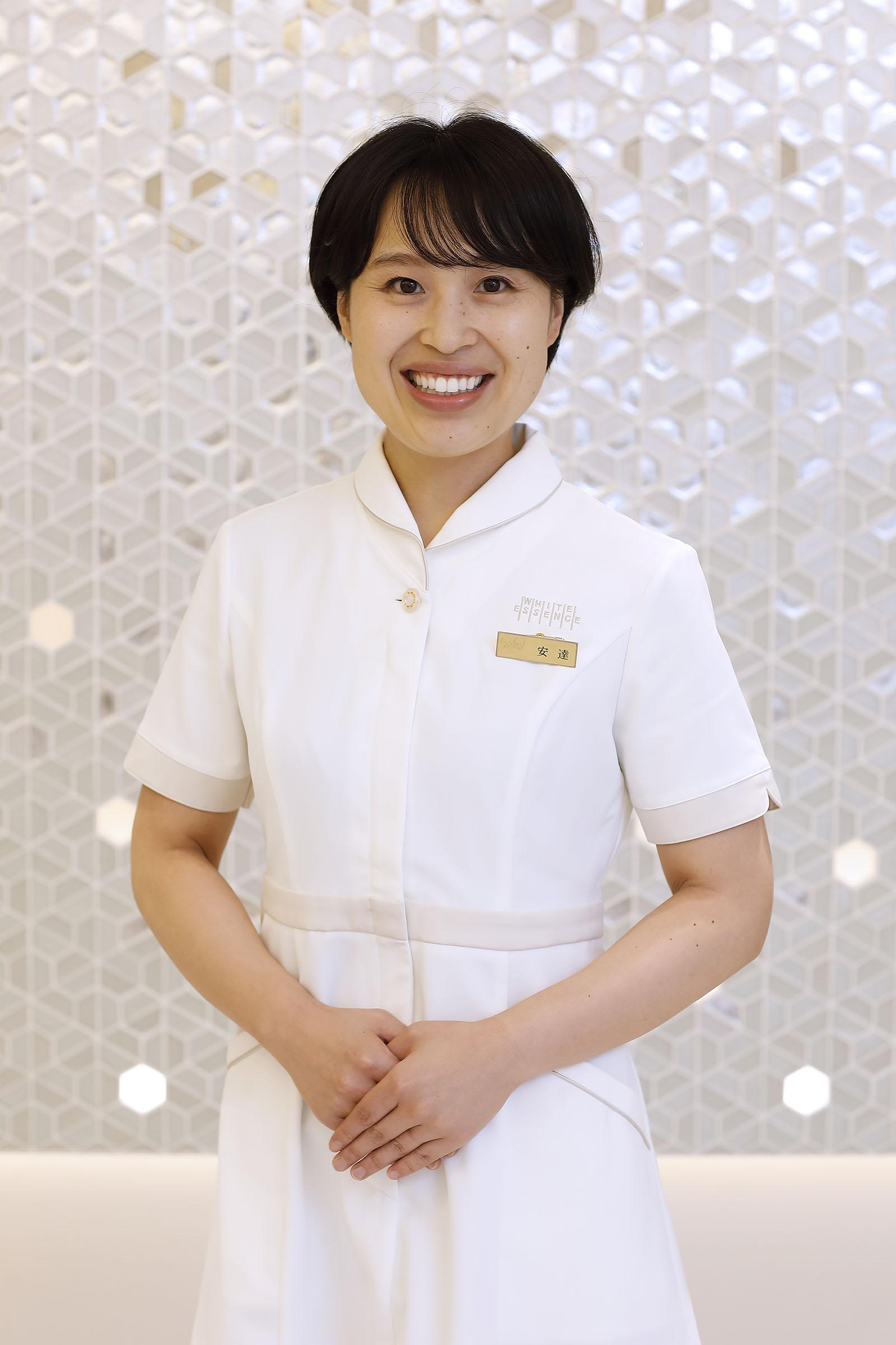 安達　珠希の写真