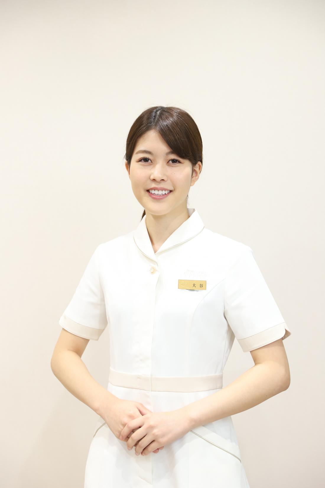 小野　紗英の写真