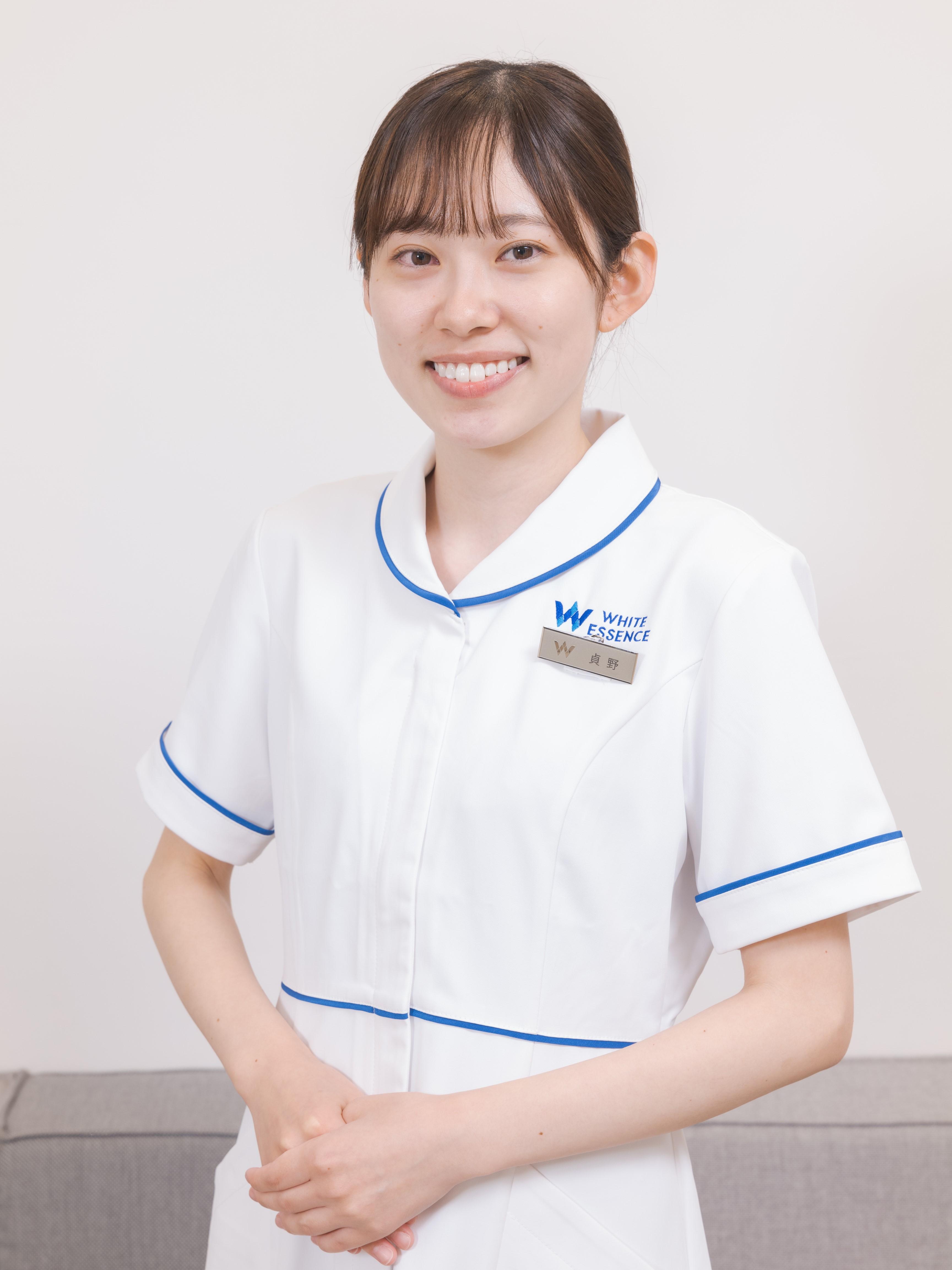 貞野里佳　の写真