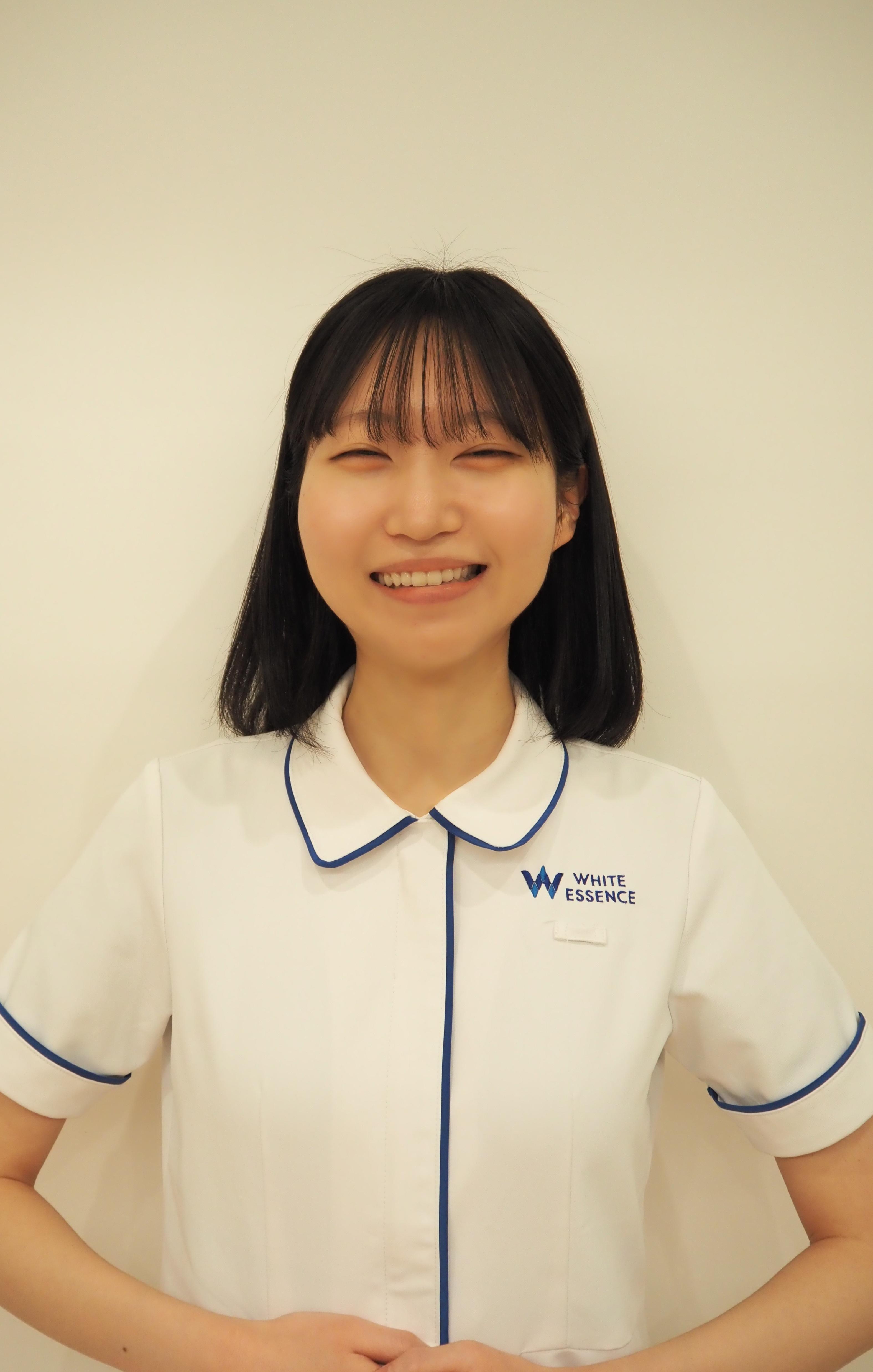 安田　朱那の写真