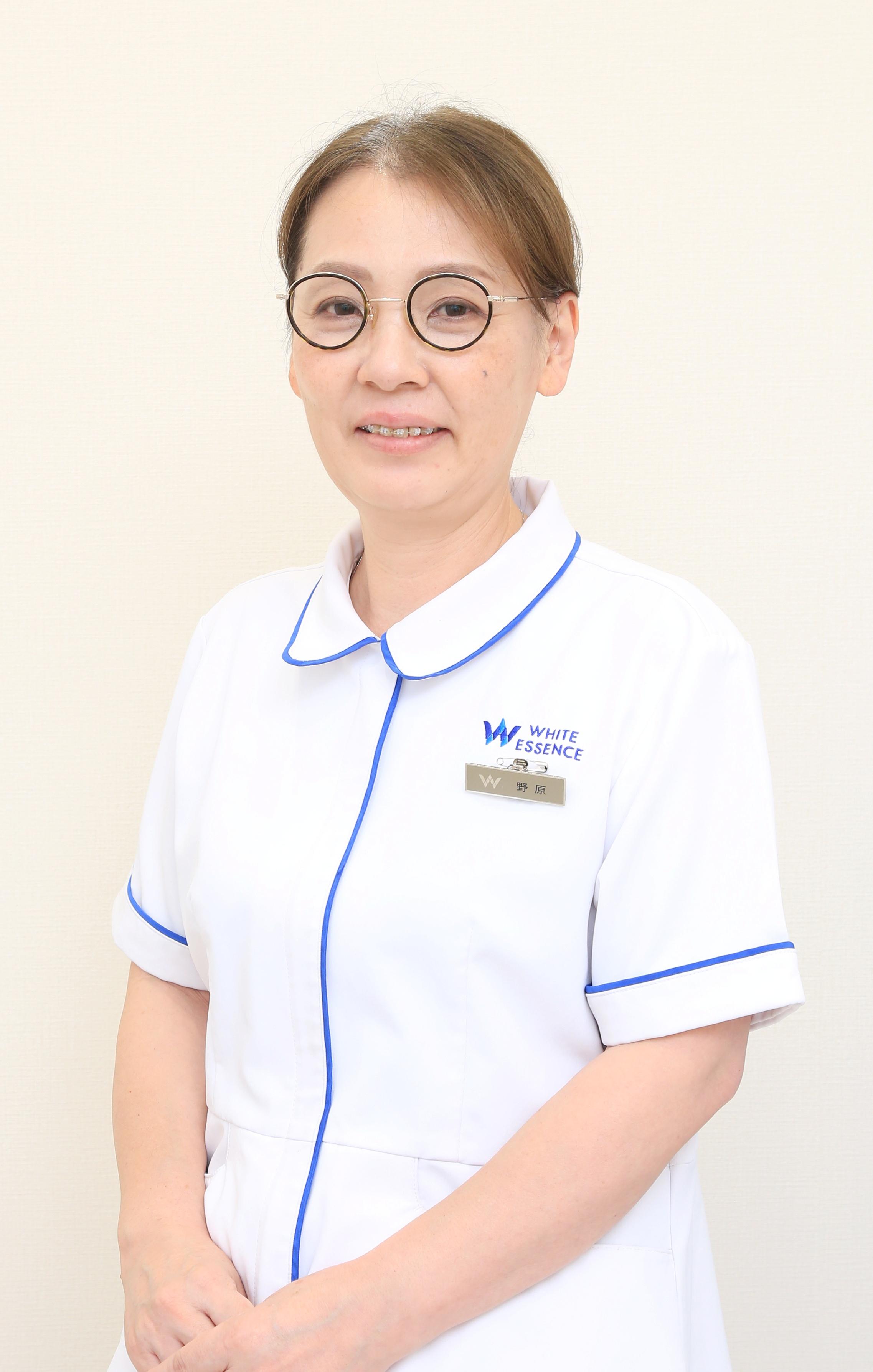 野原　宴代の写真