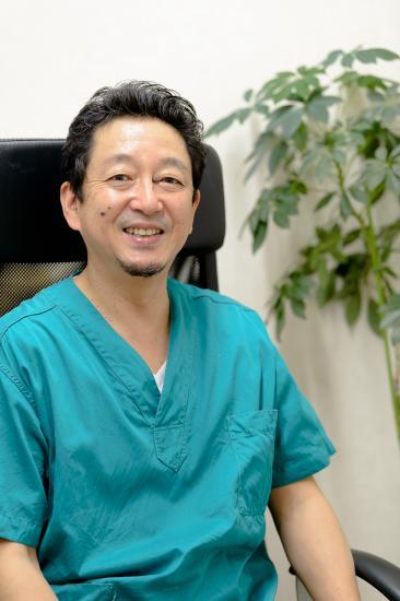 岡田　靖(歯科医師)の写真